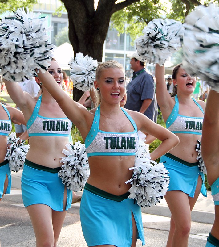 tailgate6_web.jpg